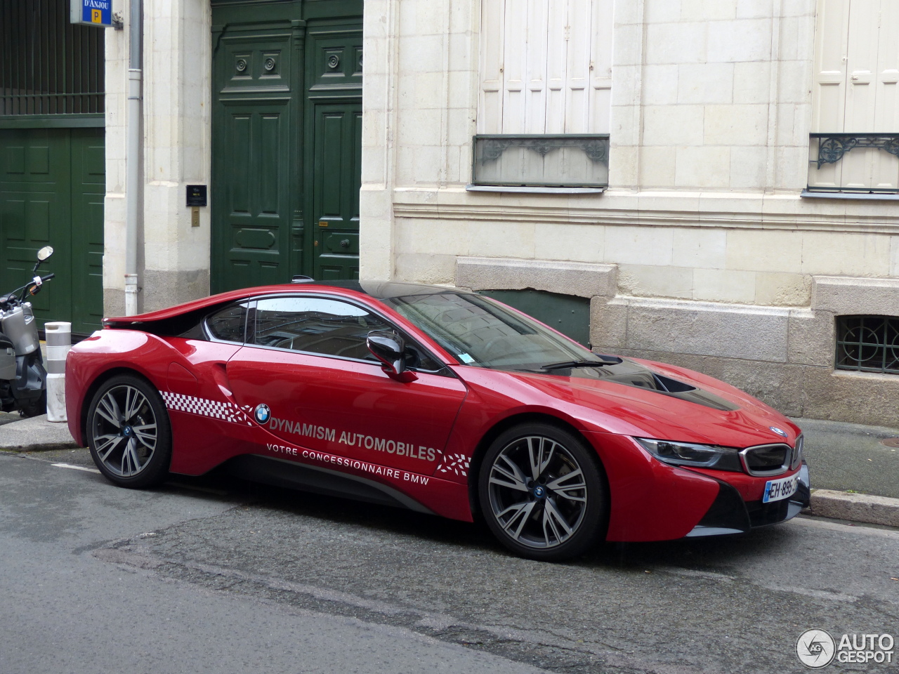 BMW i8 Protonic Red Edition