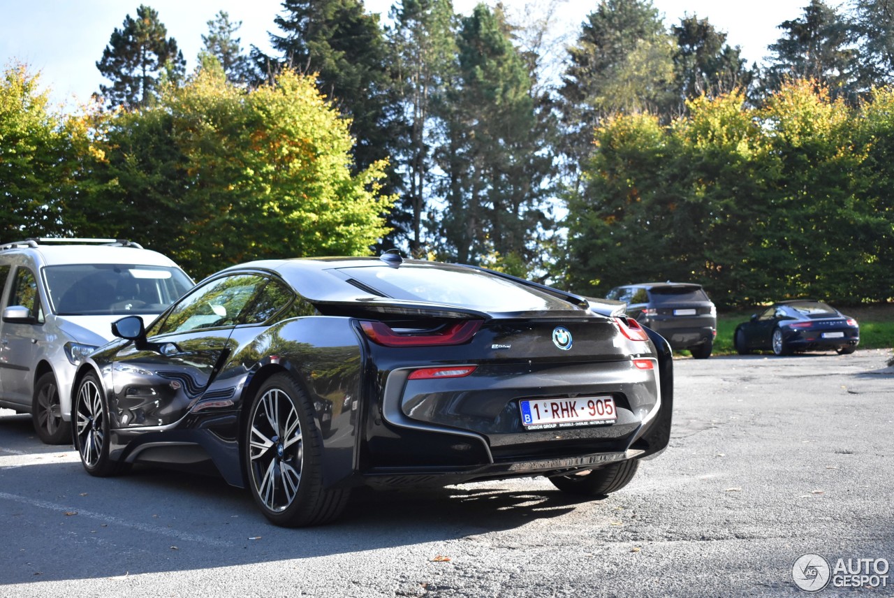 BMW i8