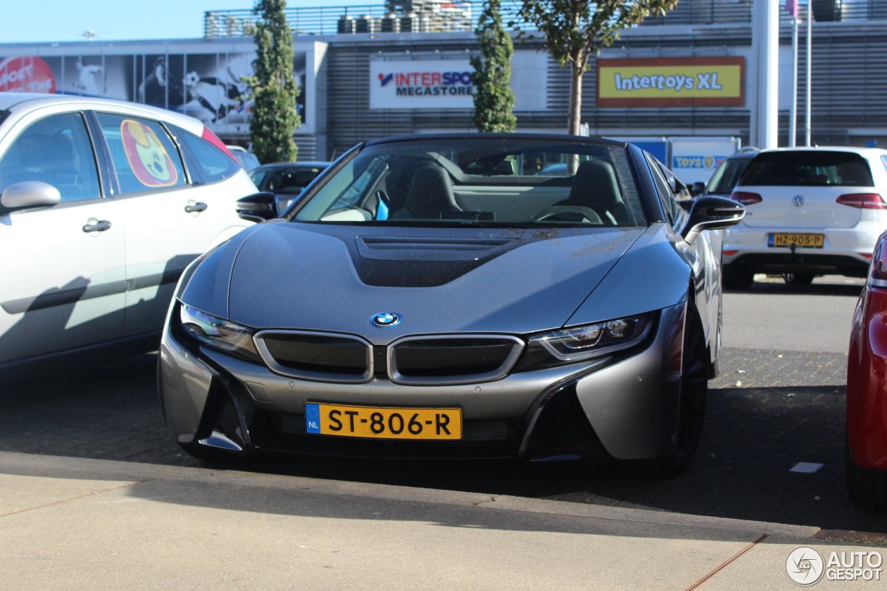 BMW i8 Roadster