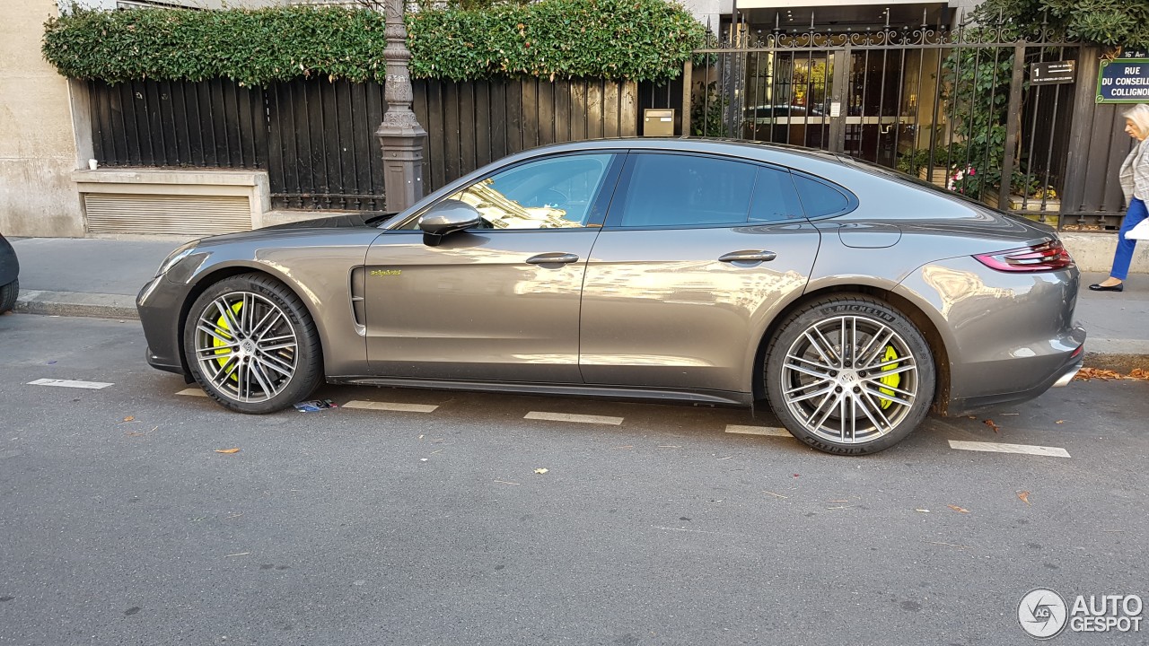 Porsche 971 Panamera Turbo S E-Hybrid