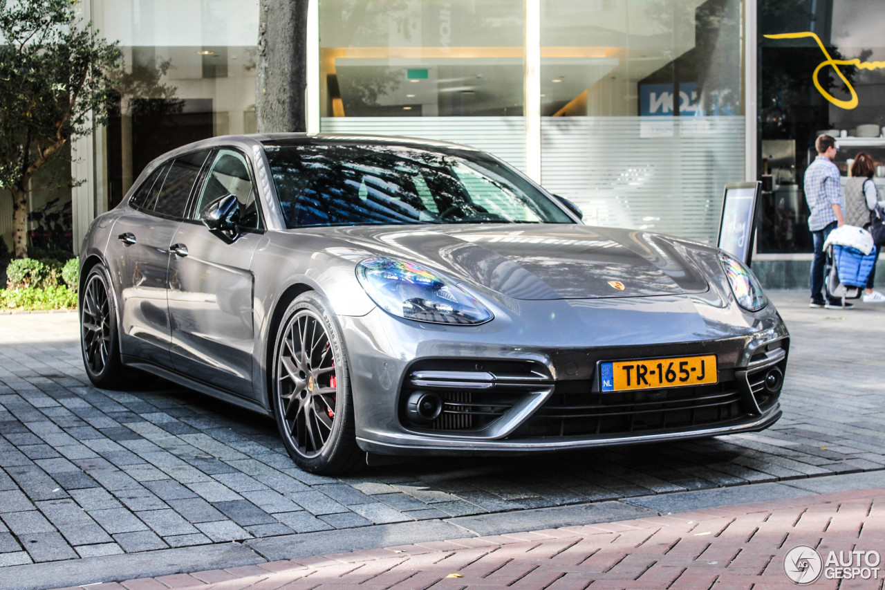 Porsche 971 Panamera Turbo Sport Turismo