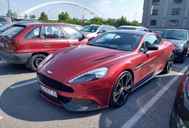 Aston Martin Vanquish 2013