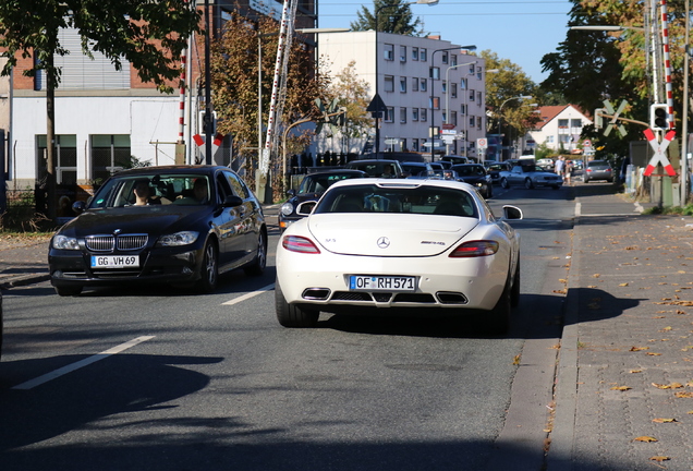 Mercedes-Benz SLS AMG