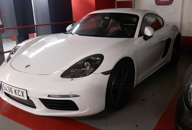 Porsche 718 Cayman S