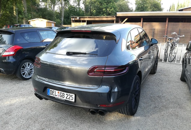 Porsche 95B Macan GTS