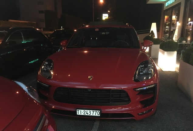 Porsche 95B Macan GTS