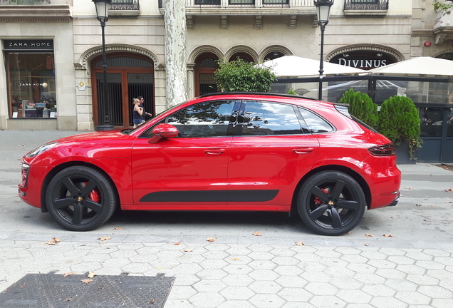 Porsche 95B Macan GTS