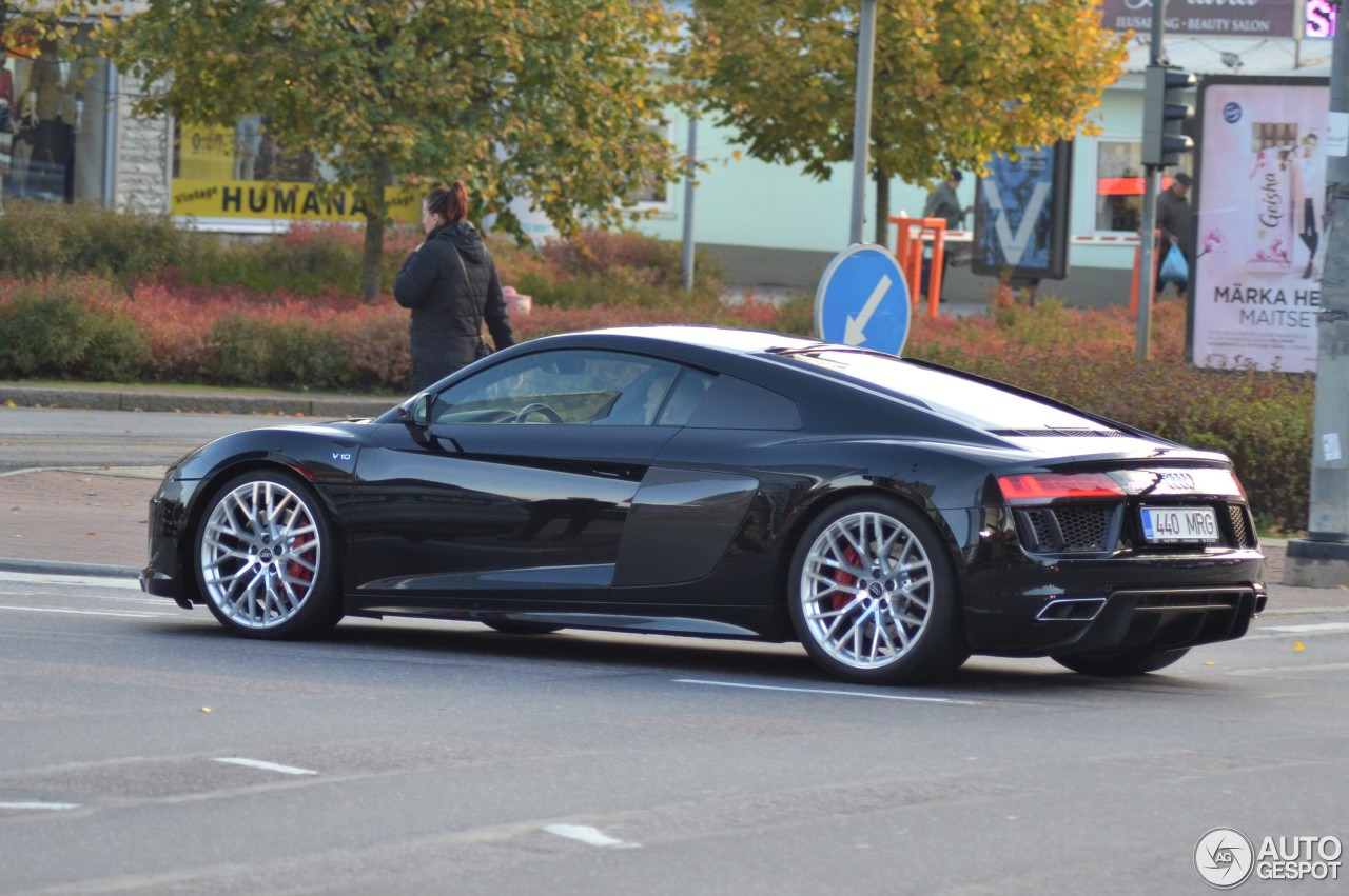 Audi R8 V10 2015