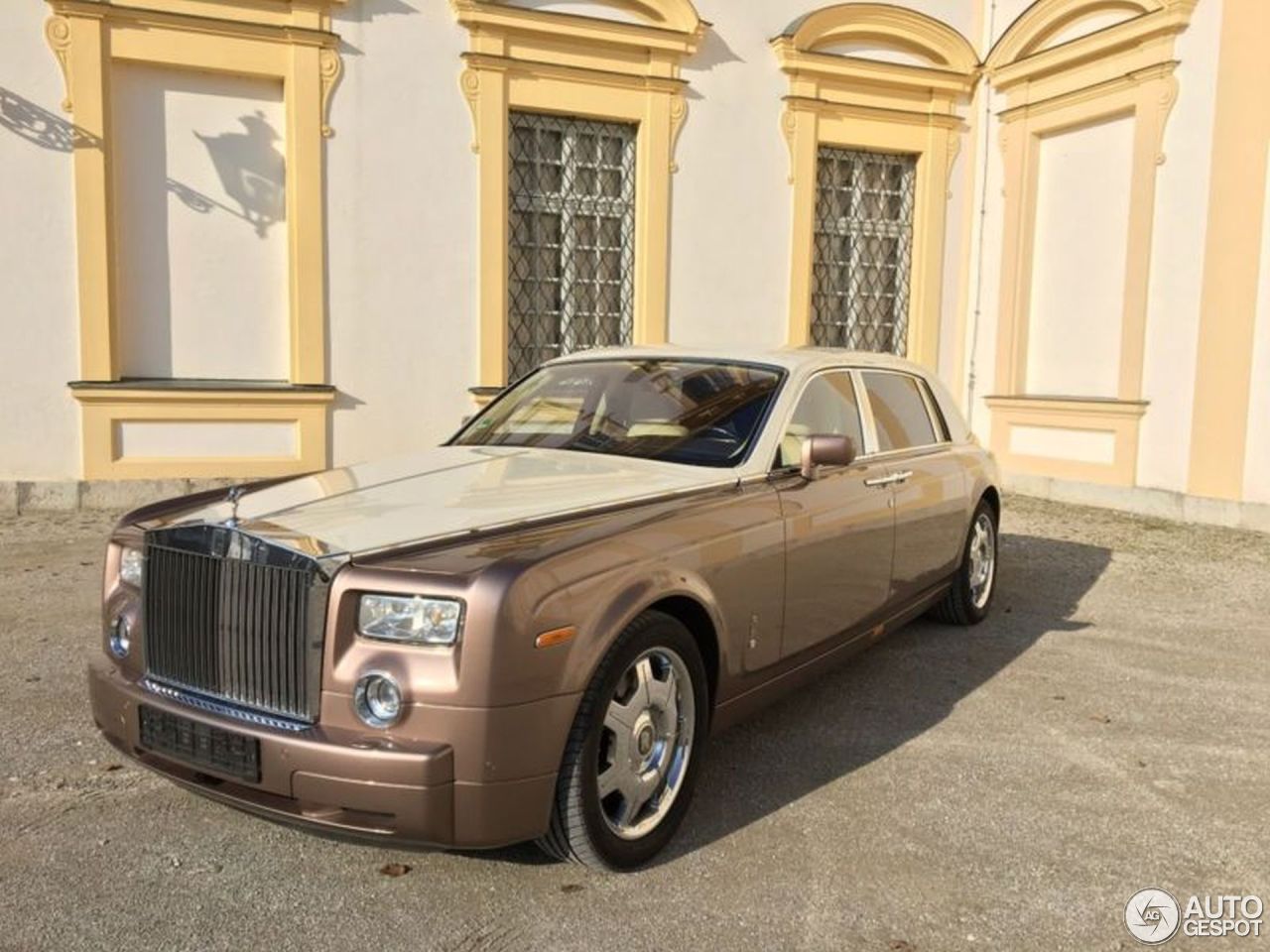 Rolls-Royce Phantom EWB