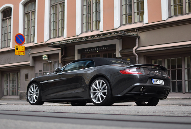 Aston Martin Vanquish Volante