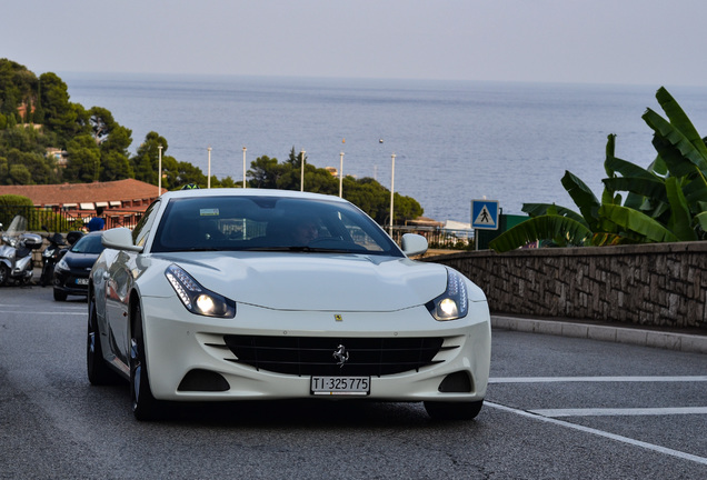 Ferrari FF