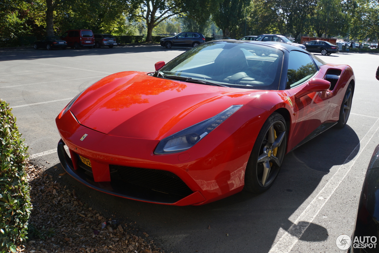 Ferrari 488 Spider