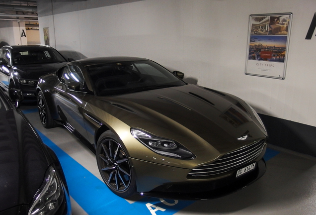 Aston Martin DB11