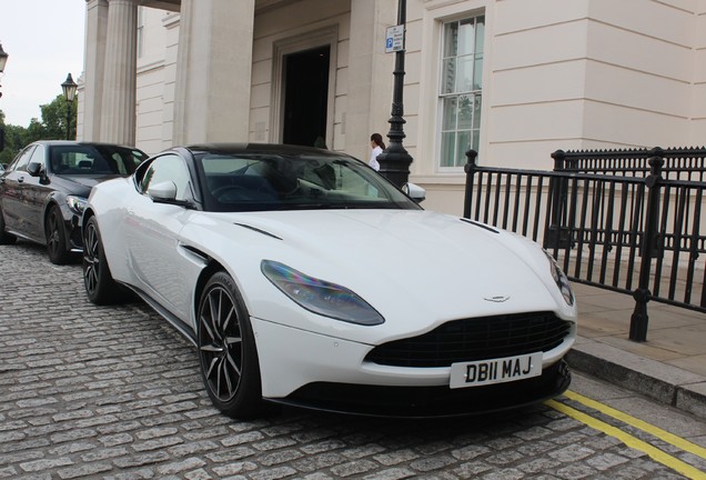 Aston Martin DB11 V8