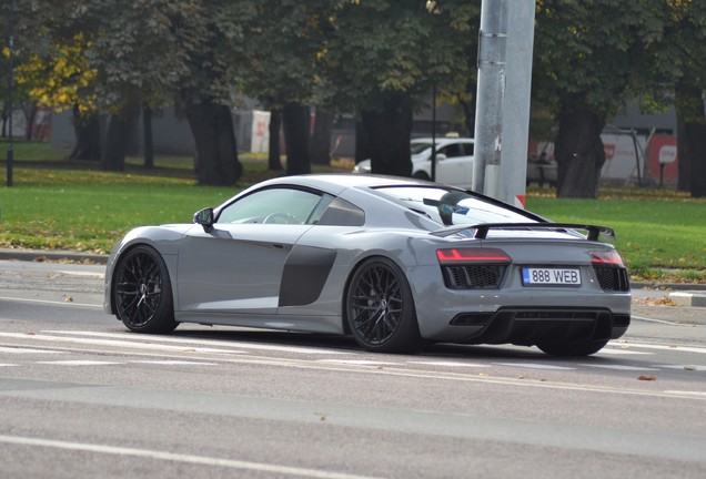 Audi R8 V10 Plus 2015