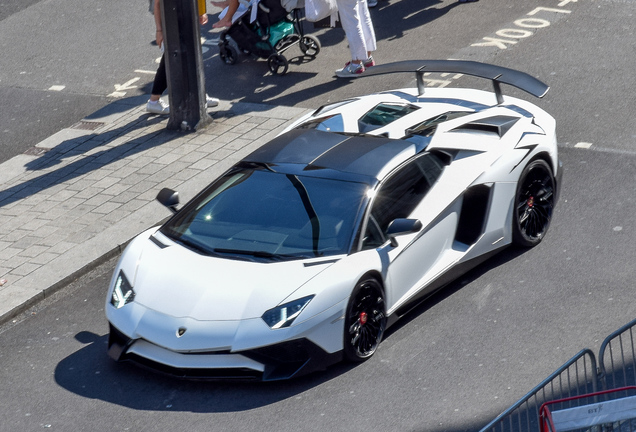 Lamborghini Aventador LP750-4 SuperVeloce Roadster