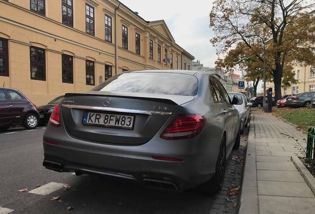 Mercedes-AMG E 63 S W213