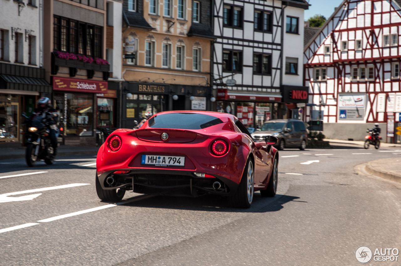 Alfa Romeo 4C Coupé