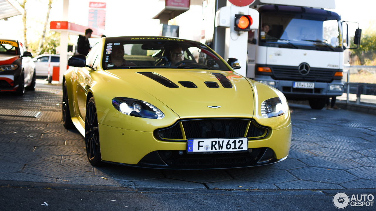 Aston Martin V12 Vantage S