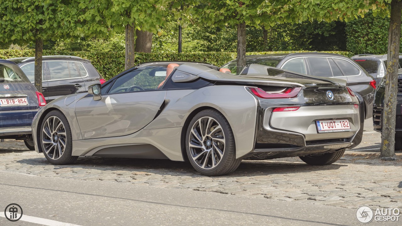 BMW i8 Roadster