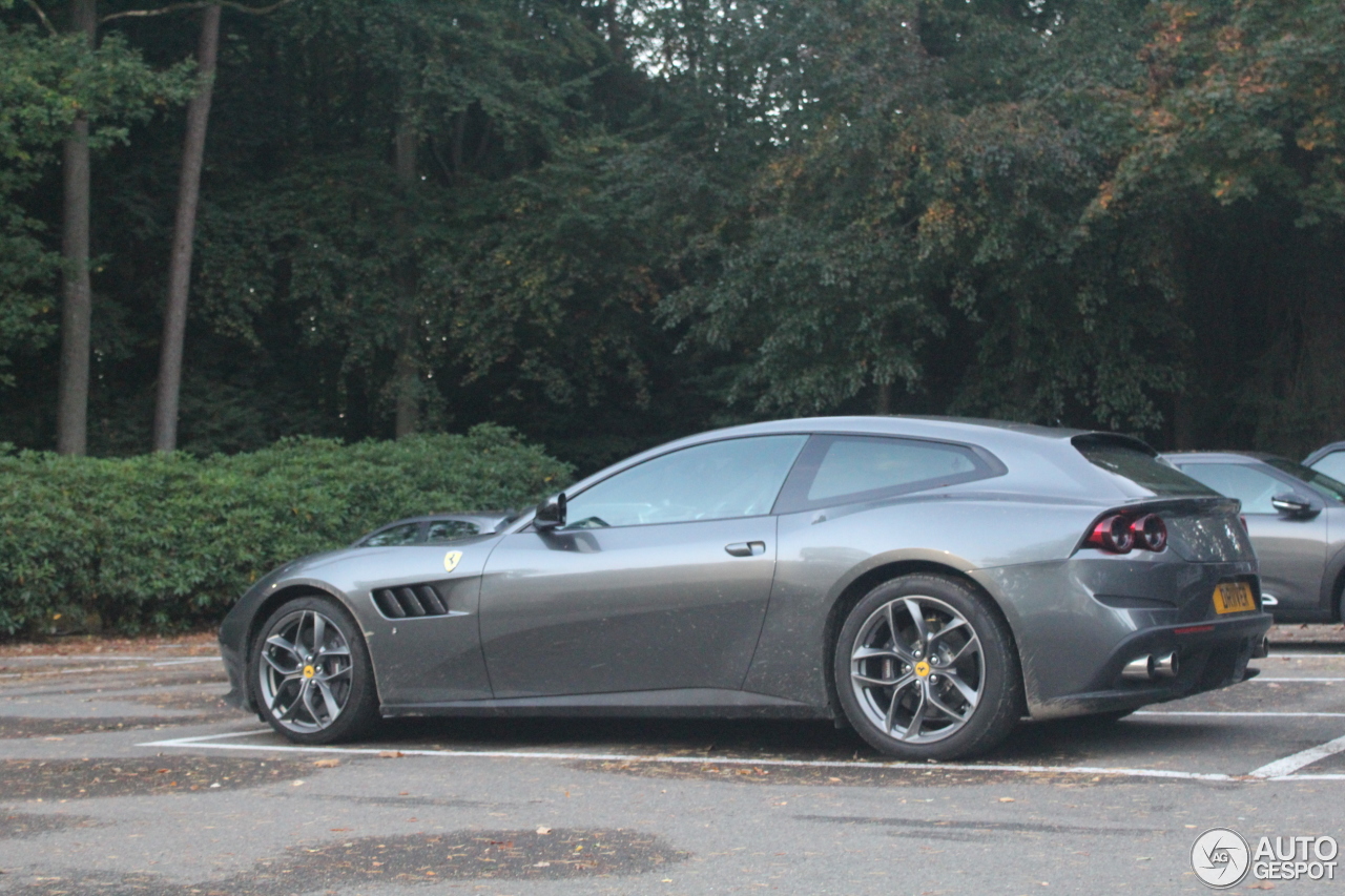 Ferrari GTC4Lusso T