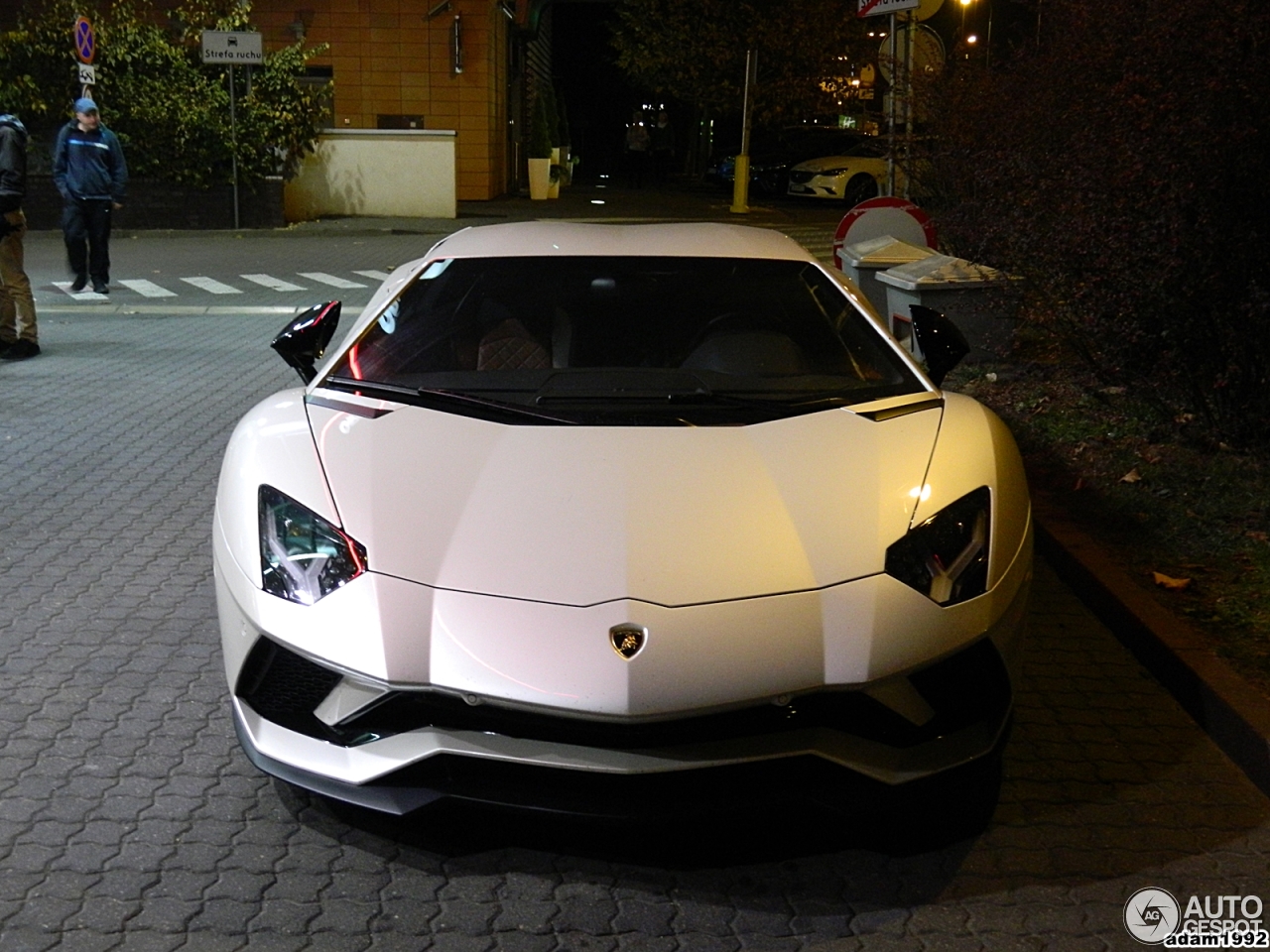 Lamborghini Aventador S LP740-4