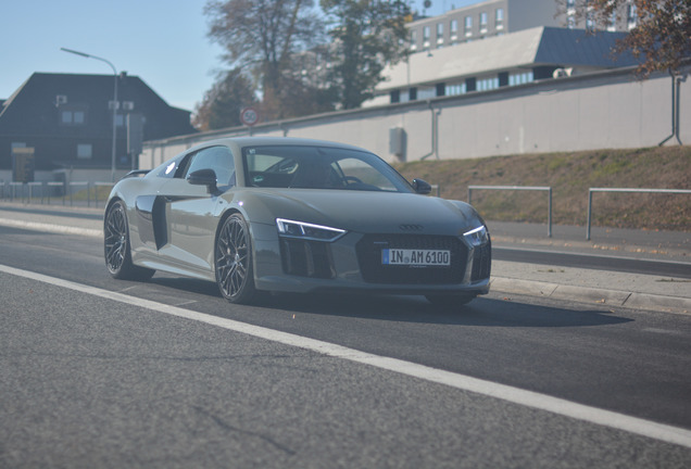 Audi R8 V10 Plus 2015