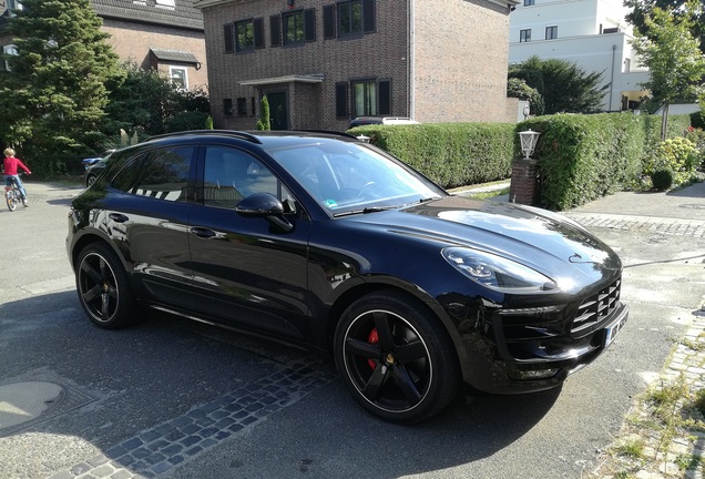 Porsche 95B Macan GTS