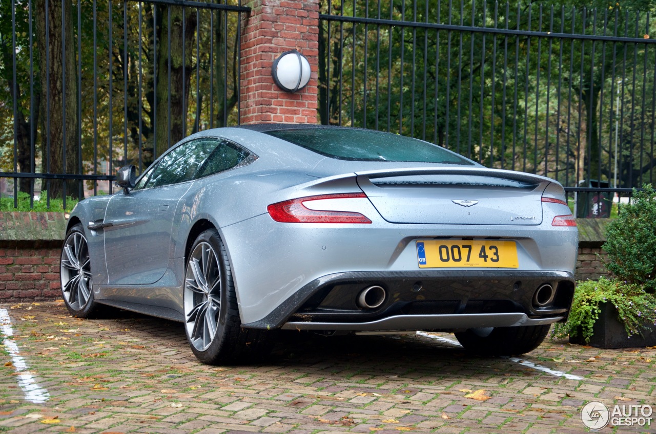 Aston Martin Vanquish 2013