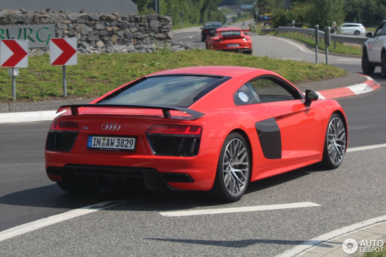 Audi R8 V10 Plus 2015