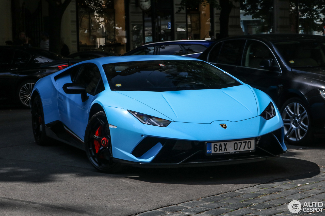 Lamborghini Huracán LP640-4 Performante