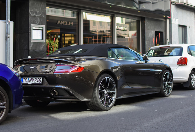 Aston Martin Vanquish Volante