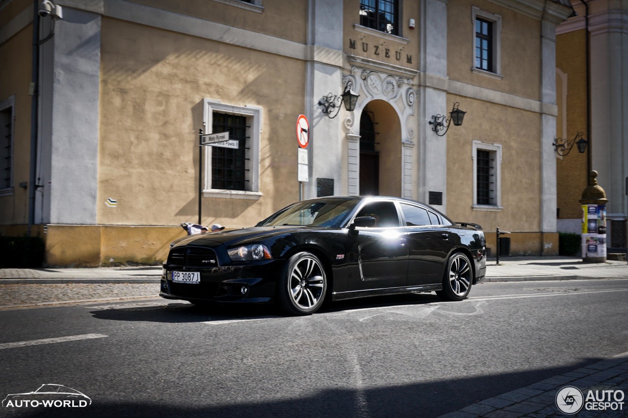 Dodge Charger SRT-8 Super Bee 2012