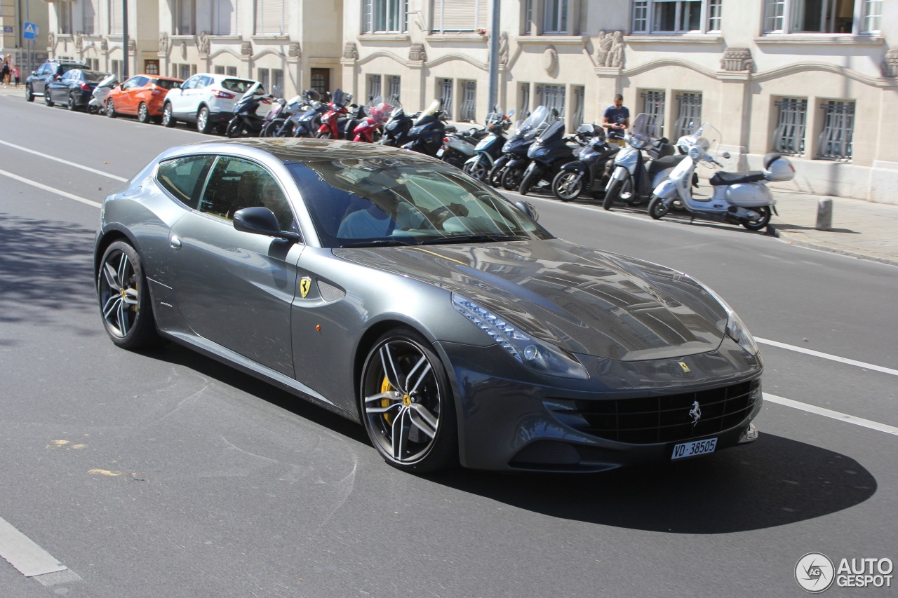 Ferrari FF