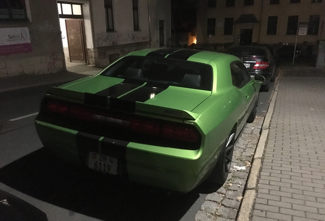 Dodge Challenger SRT-8 392