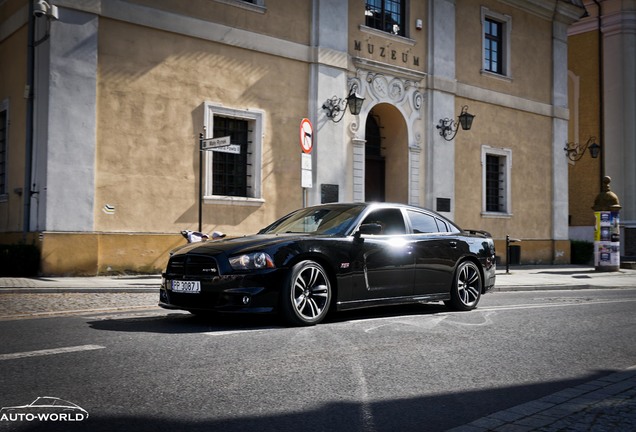 Dodge Charger SRT-8 Super Bee 2012