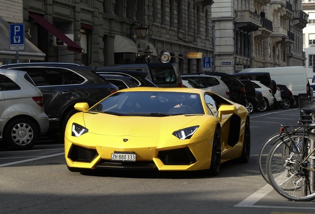 Lamborghini Aventador LP700-4