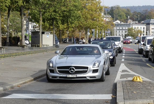 Mercedes-Benz SLS AMG