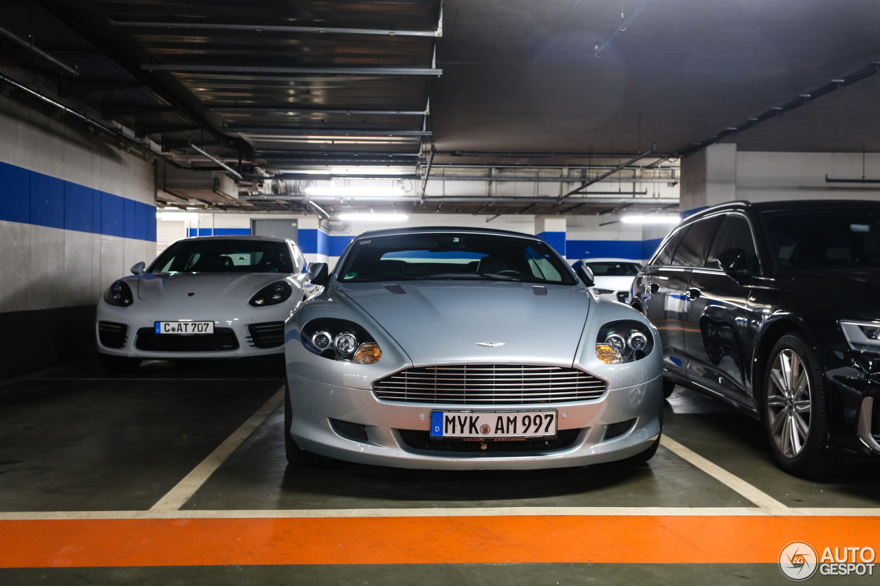 Aston Martin DB9 Volante