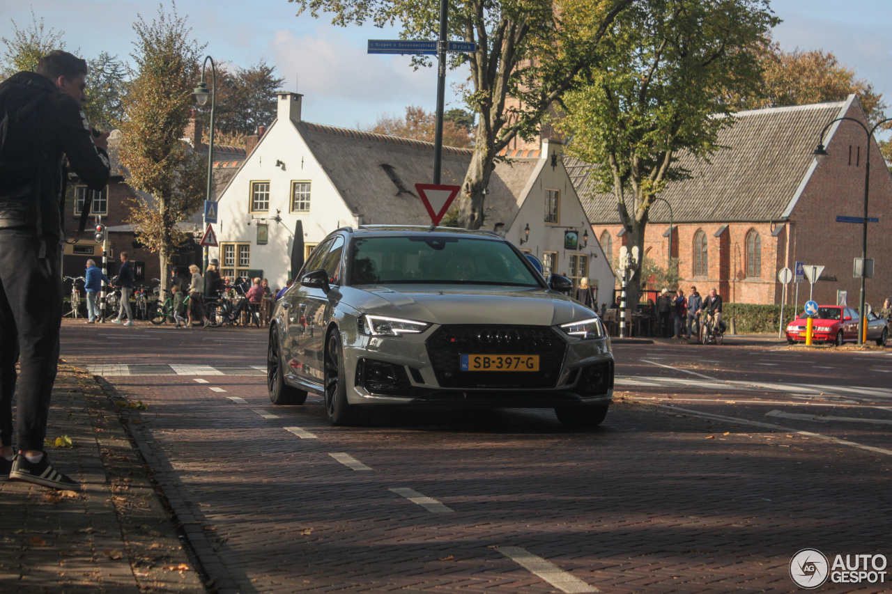 Audi RS4 Avant B9