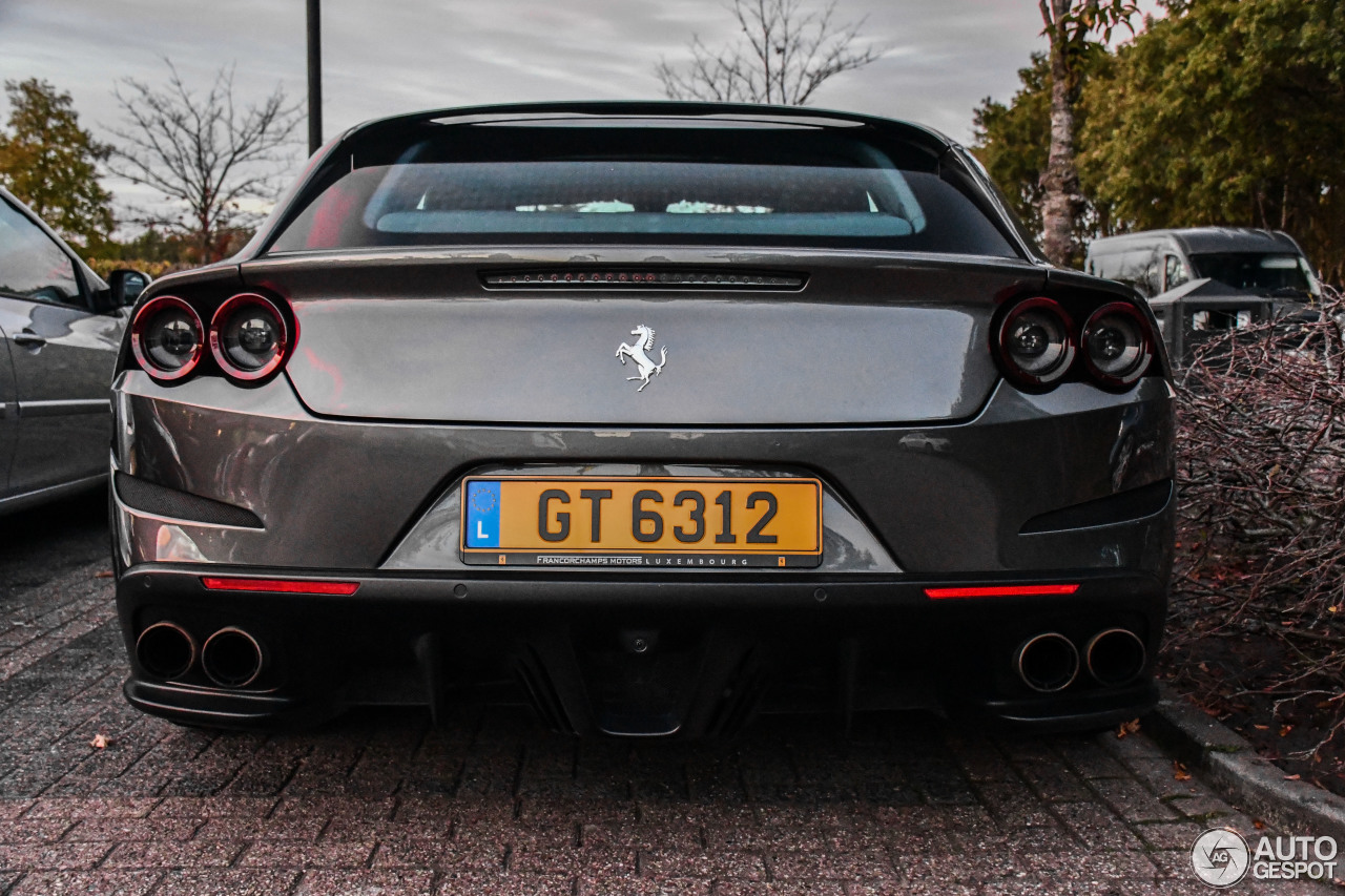 Ferrari GTC4Lusso