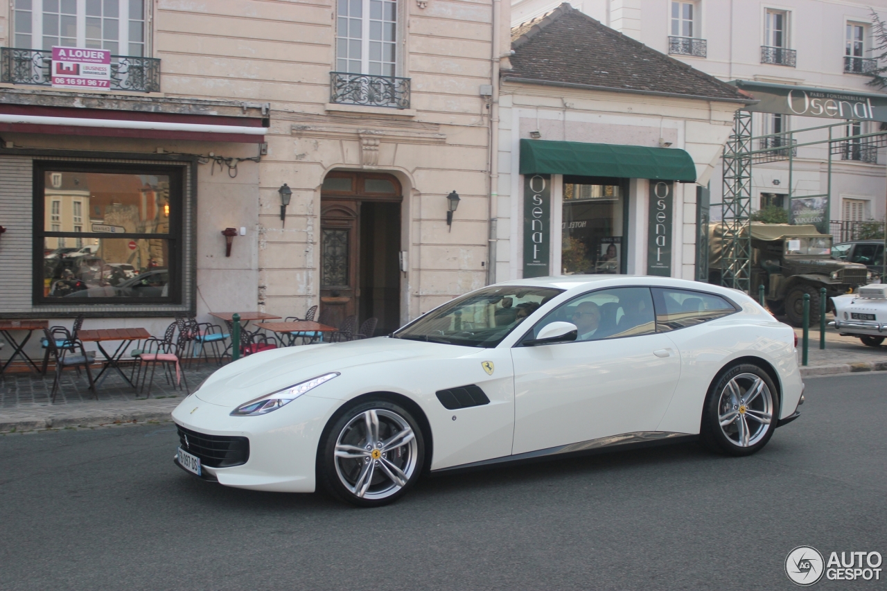 Ferrari GTC4Lusso