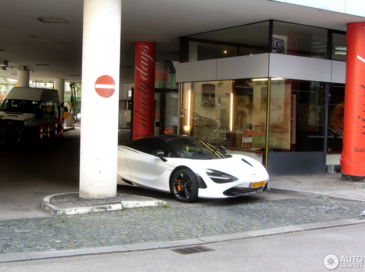 McLaren 720S