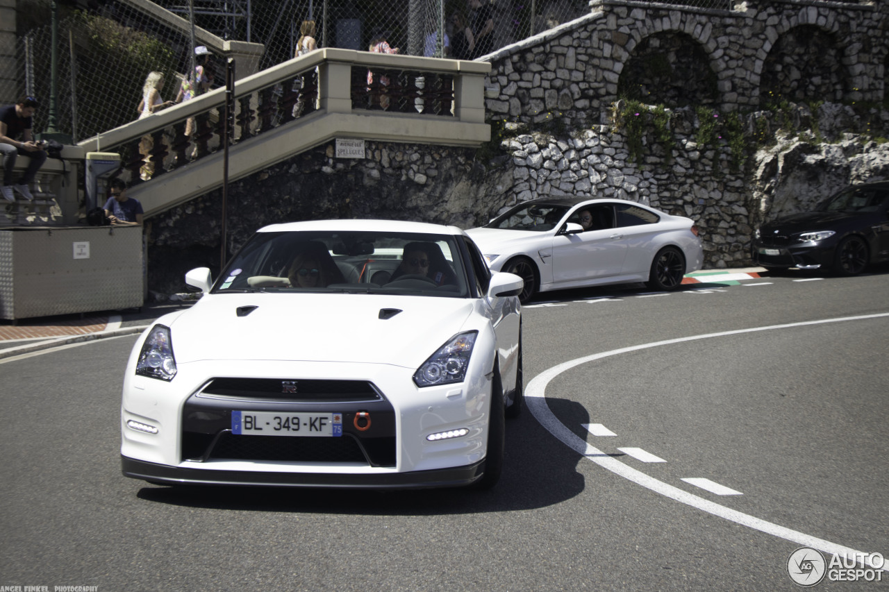 Nissan GT-R 2013