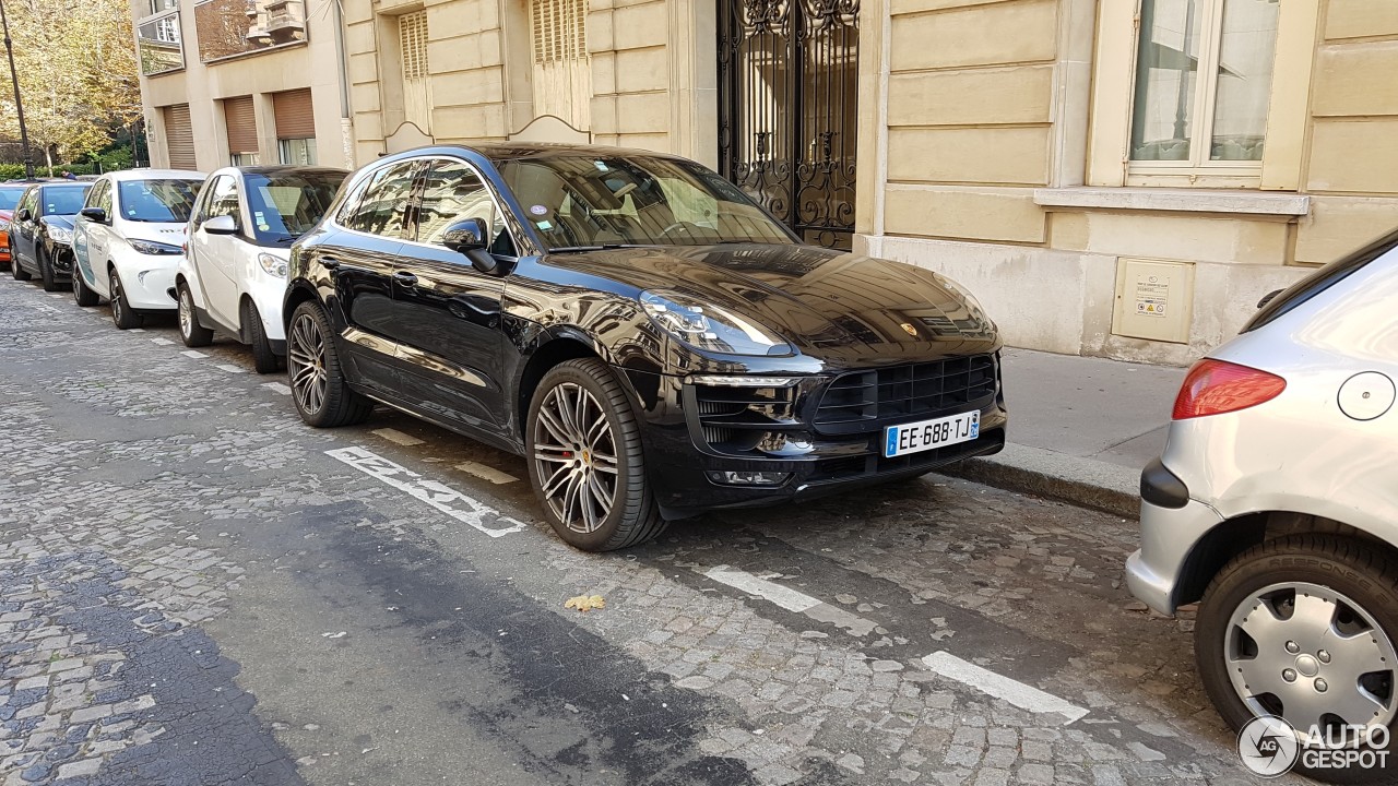 Porsche 95B Macan GTS