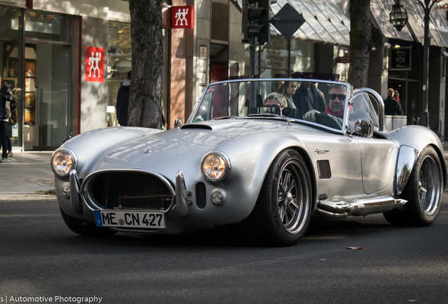 AC Cobra 427