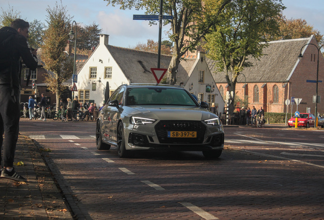 Audi RS4 Avant B9