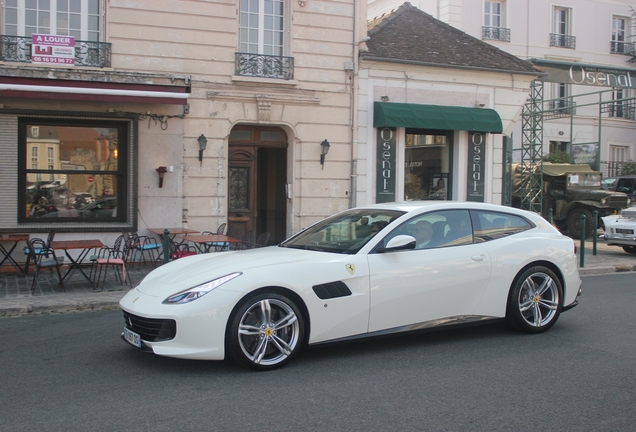 Ferrari GTC4Lusso