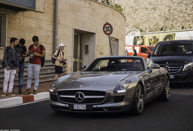 Mercedes-Benz SLS AMG Roadster