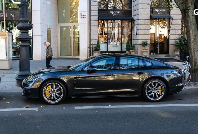 Porsche 971 Panamera Turbo S E-Hybrid